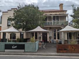 Rob Roy Room 1, hotel in Adelaide