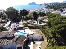 Villa de lujo en Moraira con piscina privada, cerca de la playa y servicios - HISP-216-220