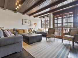 Luderna - Casa con terraza Unhola, hôtel à Bagergue