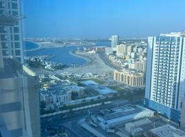 fantastic city & Seaview Master bedroom in 3bedroom apartment, guest house in Ajman 