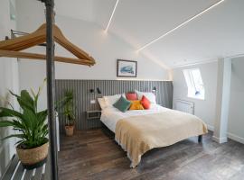 Sgw&acirc;r，梅奈橋的住宿