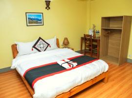 Peace and Joy Guest House: Lalitpur şehrinde bir otel