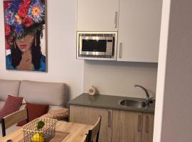 Apartamento Oriente, hotel u gradu 'Sangenjo'