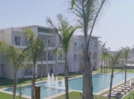 Appartement moderne CASABAY BEACH Sidi Rahal, resort i Sidi Rahal