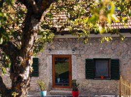 La Casa de Gudillos, place to stay in San Rafael