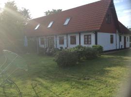 Idyllic Country House On Bornholm, cabaña o casa de campo en Neksø