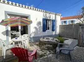 Petite maison neuve à 250m de la plage avec jardin clos, terrasse et parking - L'Épine - FR-1-224B-190