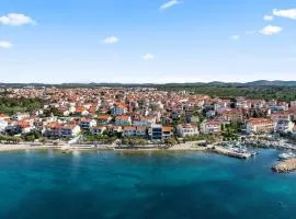 Gorgeous Apartment In Vodice With Wifi