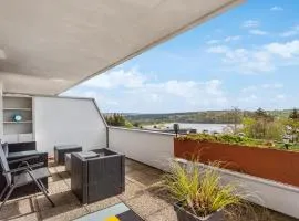 Flexi Home - Balkon , Seeblick, Pool & Speed Wlan
