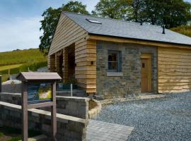 Cosy 1-Bed Cabin in Ballynahinch, hótel í Ballynahinch