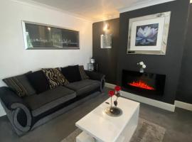 The Brook House - Spacious 3 Bed Home From Home, hotell sihtkohas Burton upon Trent