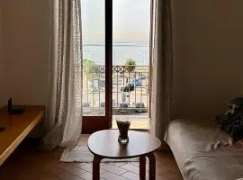 Beautiful and Cozy Seaview Residence