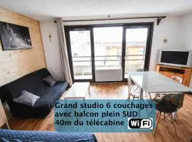 Le Relai S34 - Grand et lumineux studio avec coin montagne 4-6 pers avec WIFI, 50m des pistes, grand balcon exposé SUD, DRAPS NON COMPRIS