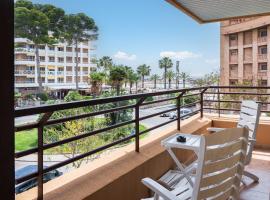 Luxury apartment with sea view and parking, khách sạn ở Salou