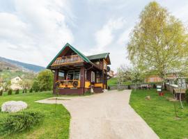 Salerno camp โรงแรมในพลาฟ
