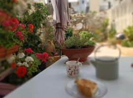 Room in Ain Karem - A Maltese Traditional Townhouse, hotel a Mosta