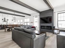 Modern Luxury Broad Ripple Home, hytte i Indianapolis