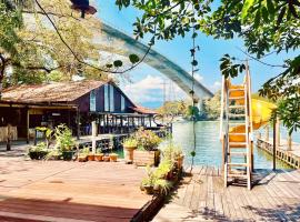 HOTEL BACKPACKERS RIO DULCE, hotell i Rio Dulce