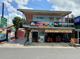 Cabinas Las Palmas del Sol, hótel í Fortuna