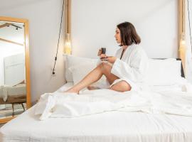 Casa Naturale, hotel com banheiras de hidromassagem em Skopelos