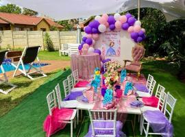 Horizon Garden Party & Events Venue, rum i privatbostad i Randfontein