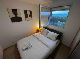 Carnon Plage, Vue port, Clim et Parking: Mauguio şehrinde bir otel