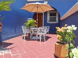 Casa Refugio Budget House 8 Rooms & 9 Bathrooms, отель в городе Оахака-де-Хуарес