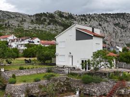 Villa The Cave, hotel v destinácii Blagaj