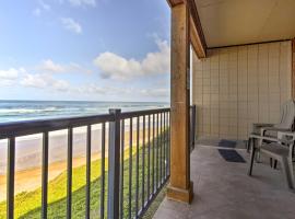 Beachfront Lincoln City Condo-Patio and Pool Access!, hotel spa en Lincoln City