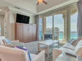 Pensacola Beach Penthouse with View and Pool Access!