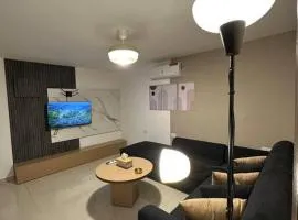 Stylish Luxe Apartment F/R 0004