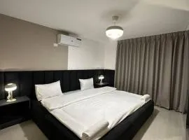 Stylish Luxe Apartment F/R 0005
