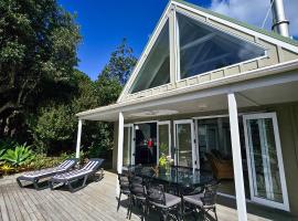Viewpoint, holiday home in Onetangi