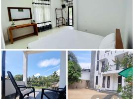 The Glory Villa Transit Hotel – obiekt B&B w mieście Gampaha