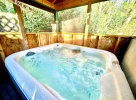 Amazing Cabin HOT tub minutes to Helen #1