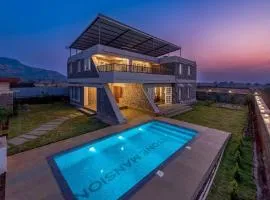 STONE Mansion by Phoenix Stays Igatpuri