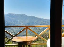 cottage panorama merisi, koča v mestu Inasharidzeebi