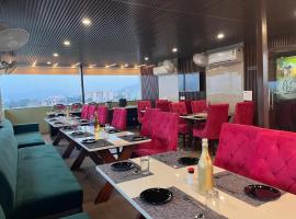 Hamshu Cafe & Stay, πολυτελές ξενοδοχείο σε Kota