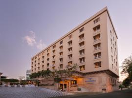 V Sarovar Portico MI Road Jaipur, hotel em Sansar Chandra Road, Jaipur