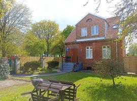 Seaside Holiday House, cabaña en Gdansk