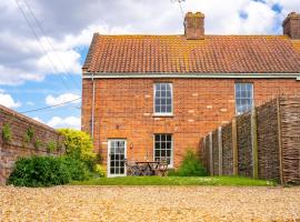 1 Dix Cottages, holiday home in Thornham