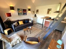 Jolie maison pleine nature, 1-4 p, parking gratuit, hotel v destinaci La Chapelle-sur-Erdre