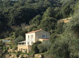 La Maison de la Fontaine, hotel v destinaci Cognocoli-Monticchi