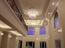 HOÀNG GIA BẠC LIÊU, hotel v destinaci Bạc Liêu