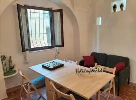 Al Castello House by Holiday World