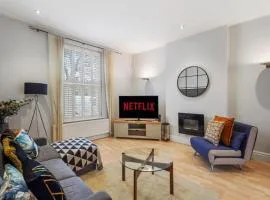3 Bedroom Townhouse on Harrogate's Famous stray