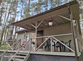 Sunny house near the beach by the bay!, feriehus i Jūrmala