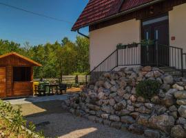 PLITVICKA KUCA M - Holiday Lodge, hotel keluarga di Plitvička Jezera