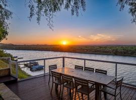 The River House - Addo Elephant Park, hotel v destinaci Gqeberha