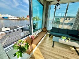 Holiday Home Harboursuite incl- boot-1 by Interhome, hotel din Woudsend